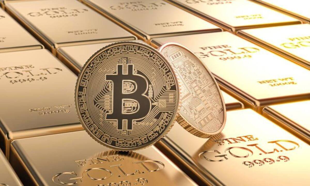 Goldbug gegen Bitcoiners Ein Bild, das eine Gold-Bitcoin-Münze zeigt, die auf einem Feingoldbarren sitzt
